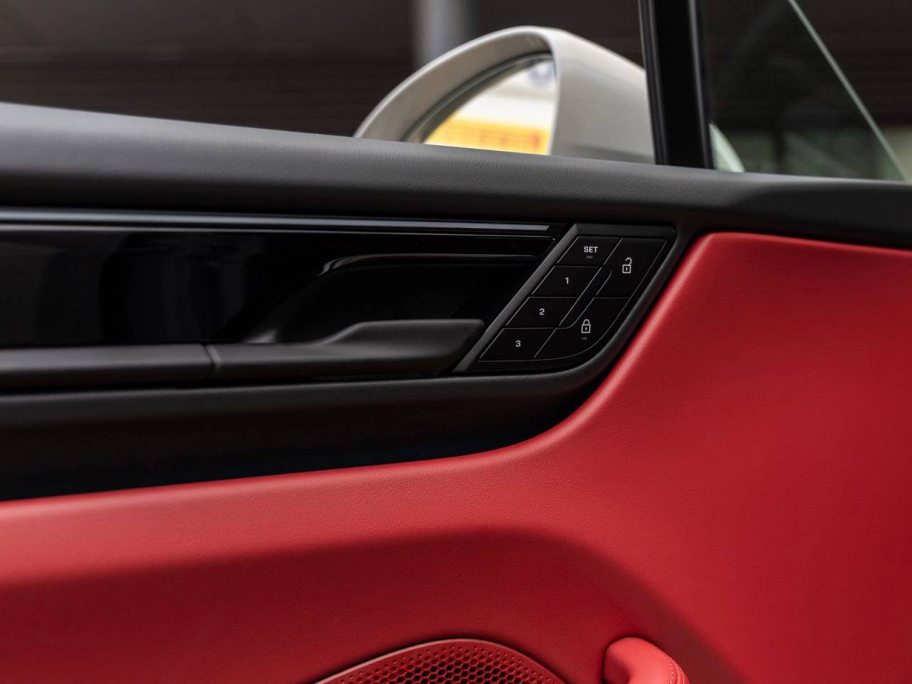 2026 Porsche Macan 4 Electric