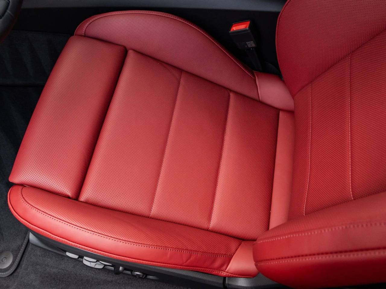 2026 Porsche Macan 4 Electric