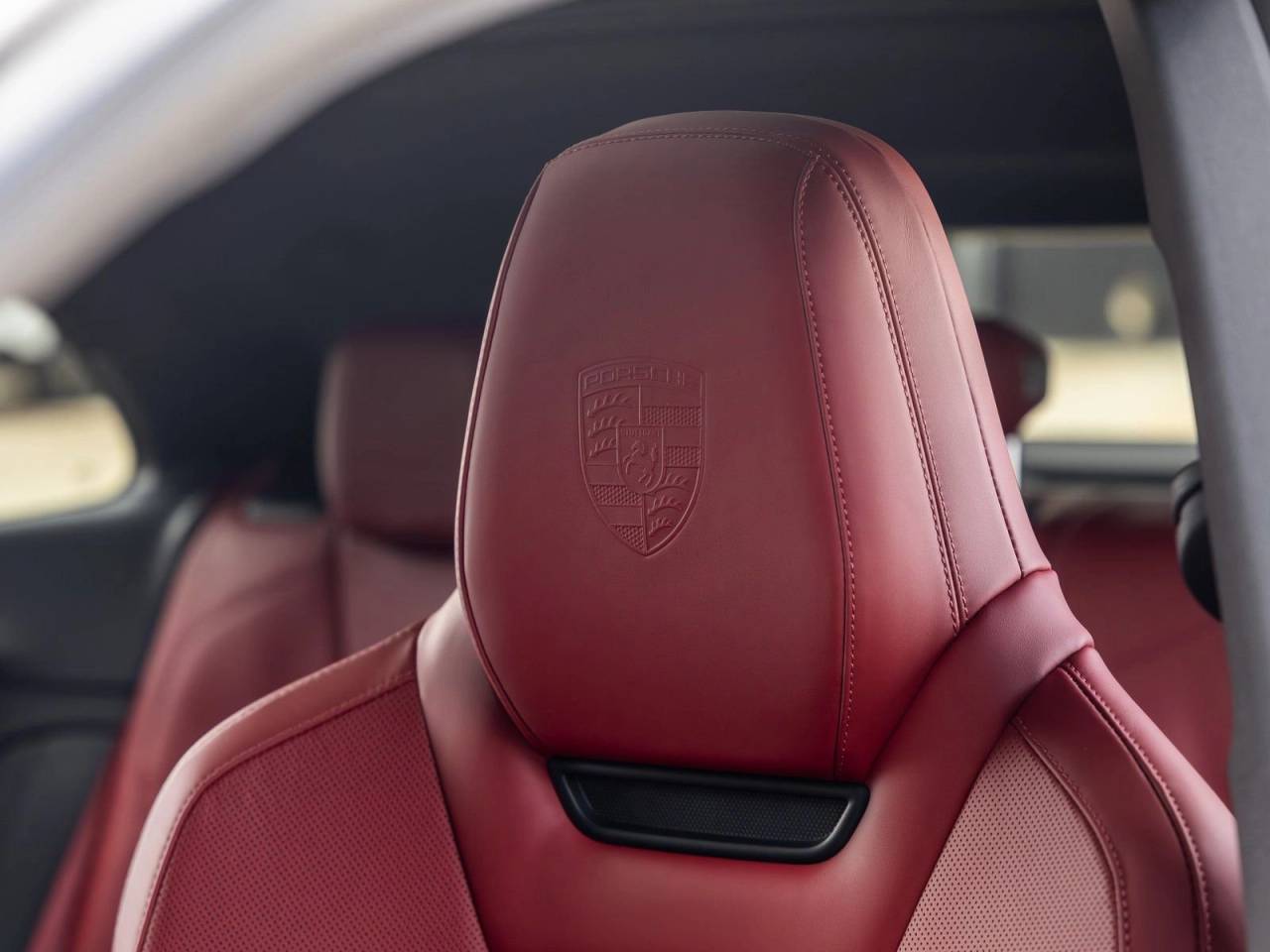 2026 Porsche Macan 4 Electric