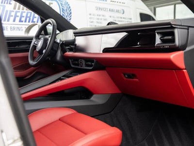 2026 Porsche Macan 4 Electric