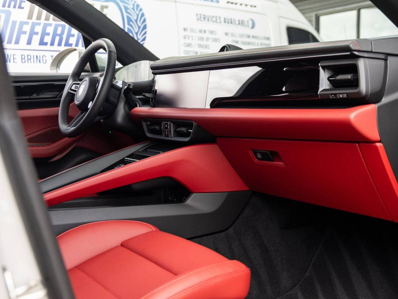 2026 Porsche Macan 4 Electric