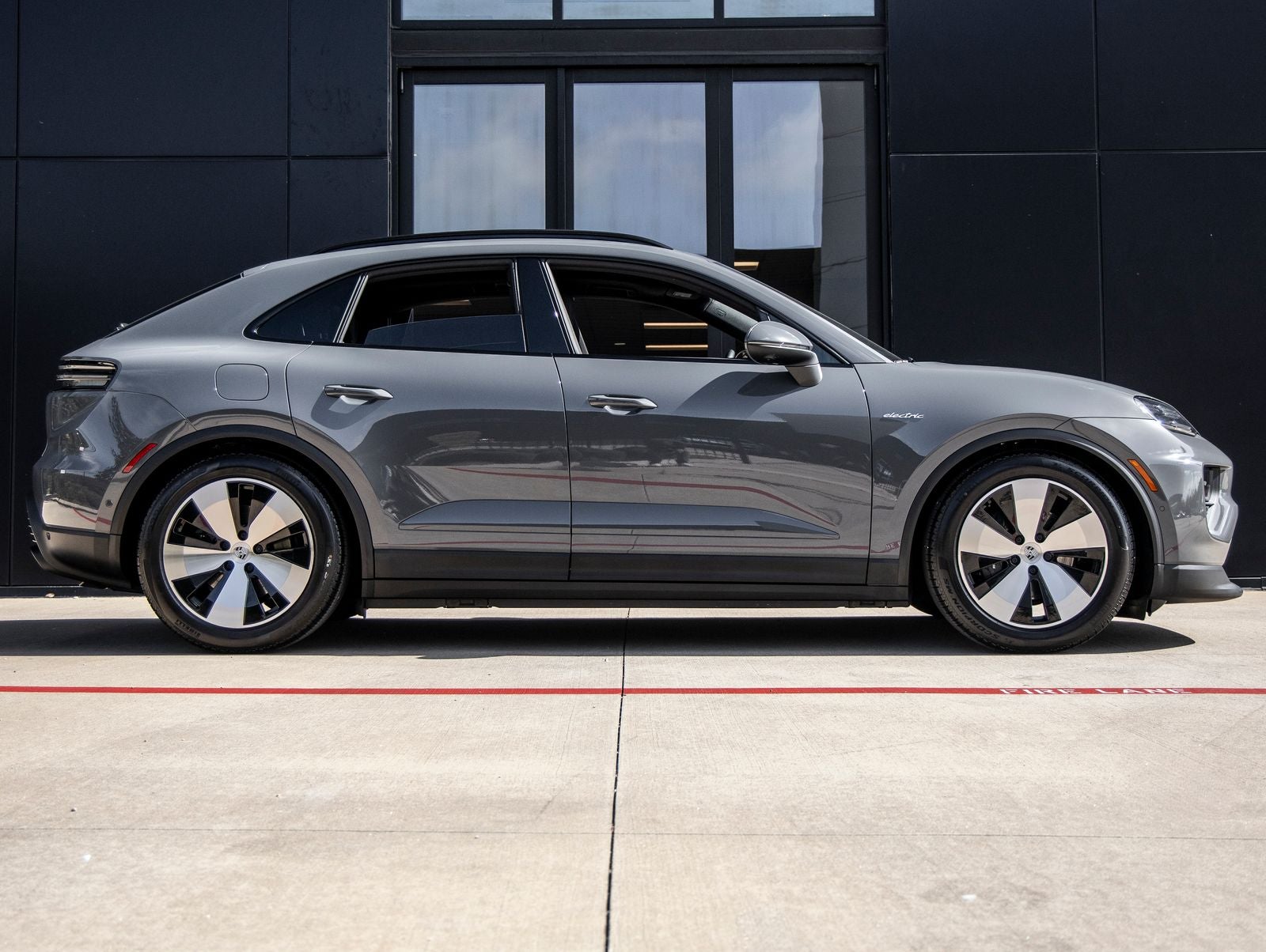 2026 Porsche Macan Macan 4 Electric
