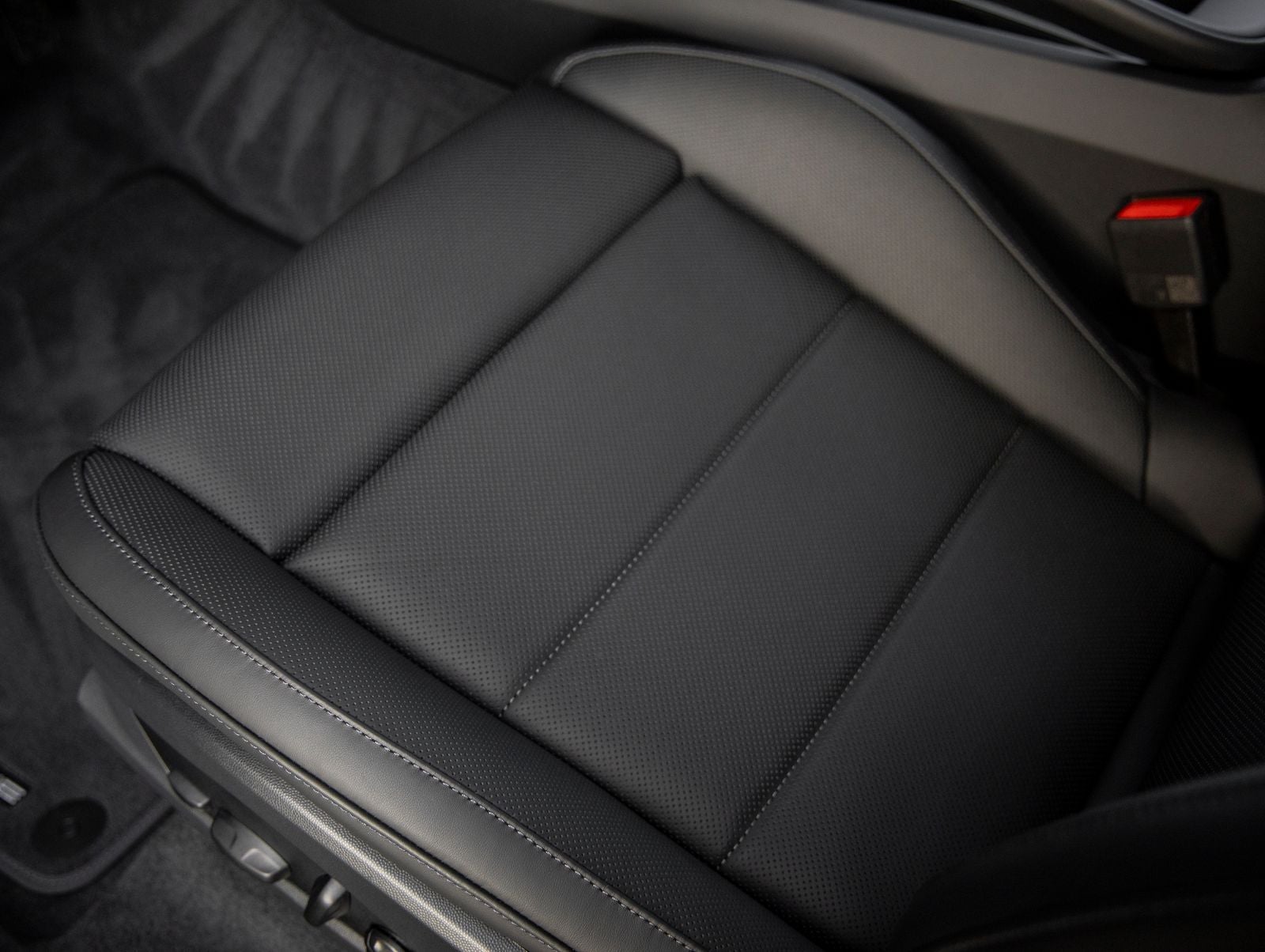 2026 Porsche Macan Macan 4 Electric