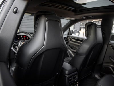 2026 Porsche Macan Macan 4 Electric