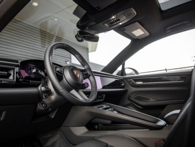 2026 Porsche Macan Macan 4 Electric
