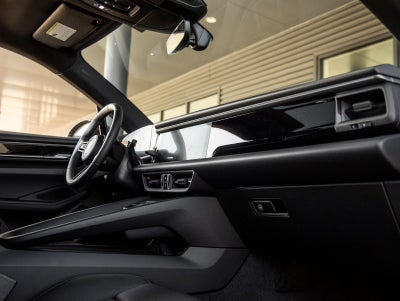 2026 Porsche Macan Macan 4 Electric