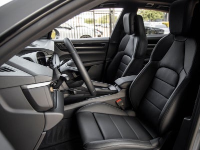 2026 Porsche Macan Macan 4 Electric