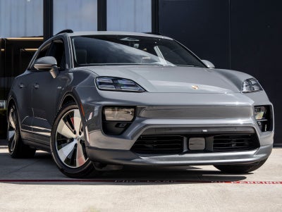 2026 Porsche Macan Macan 4 Electric