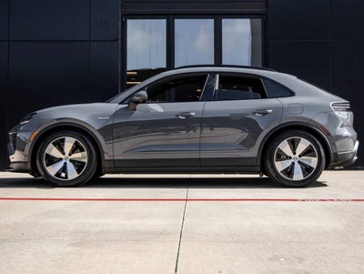 2026 Porsche Macan Macan 4 Electric