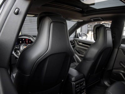 2026 Porsche Macan Macan 4 Electric