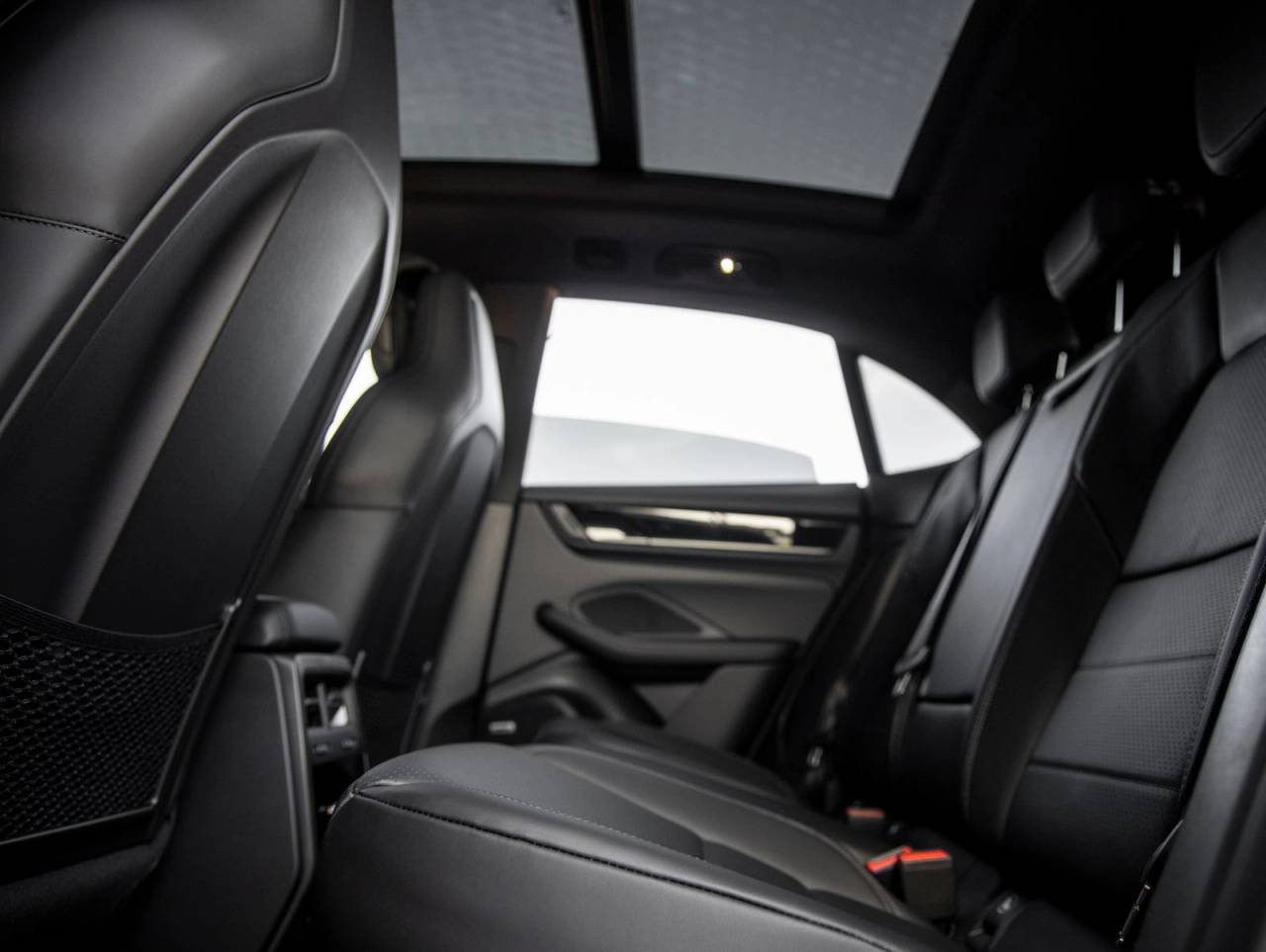 2026 Porsche Macan Macan 4 Electric