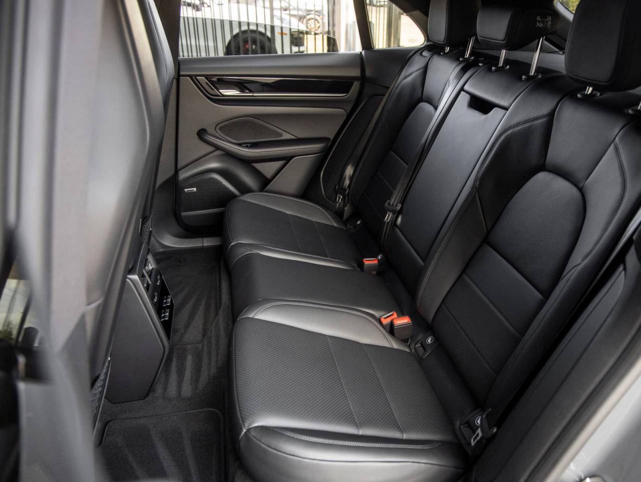 2026 Porsche Macan Macan 4 Electric