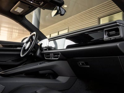 2026 Porsche Macan Macan 4 Electric