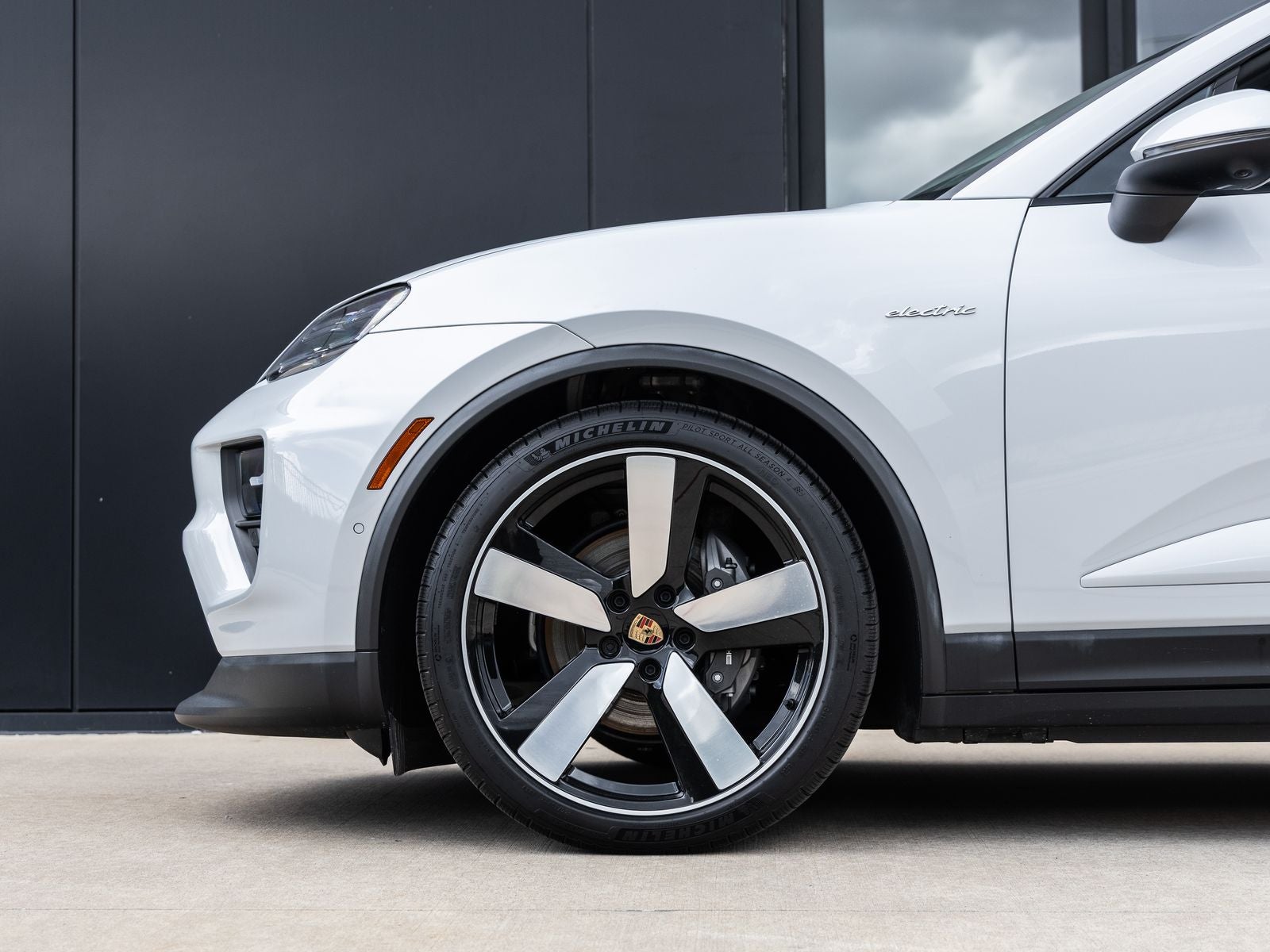 2025 Porsche Macan Electric Macan 4 Electric