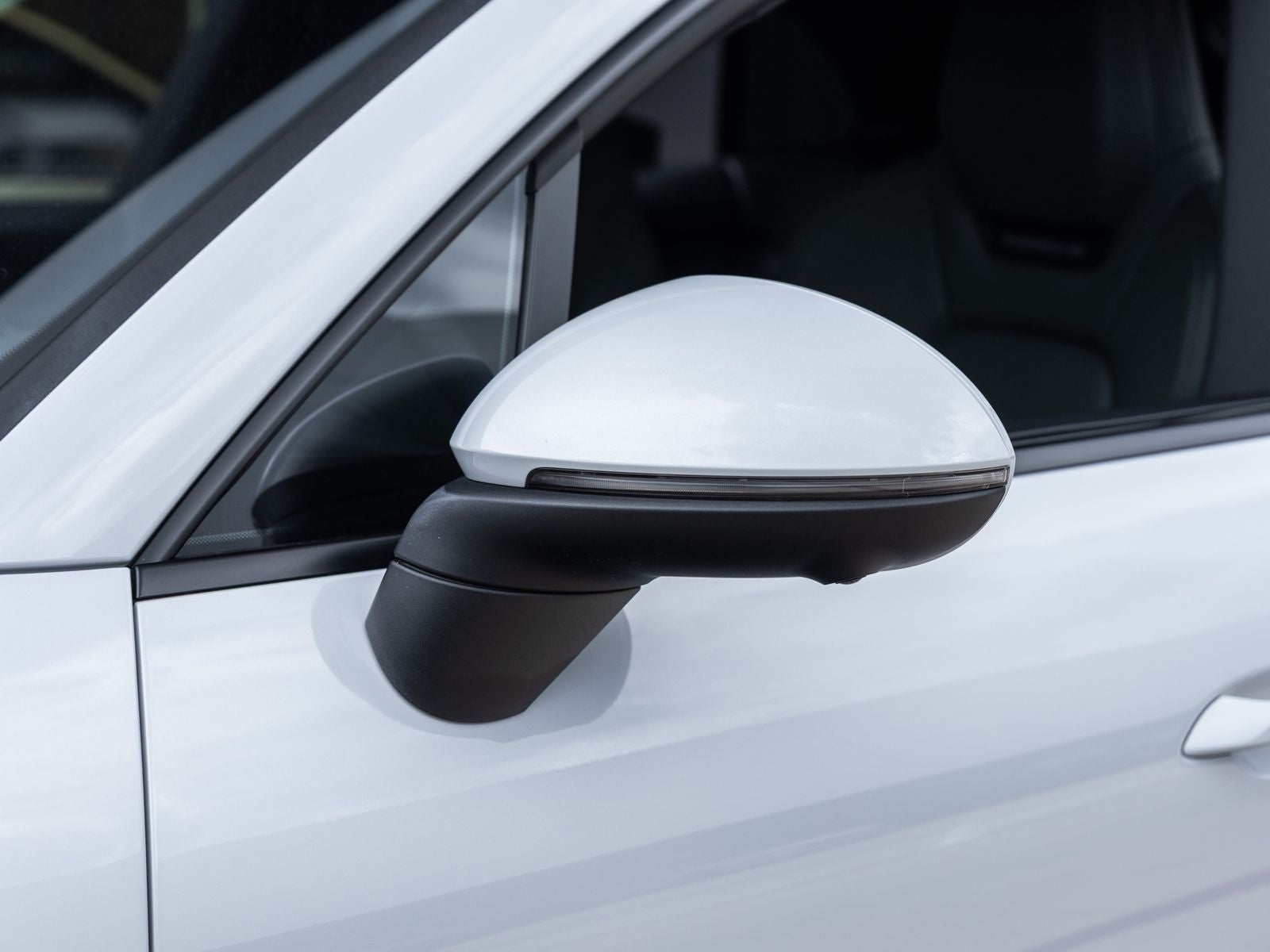 2025 Porsche Macan Electric Macan 4 Electric