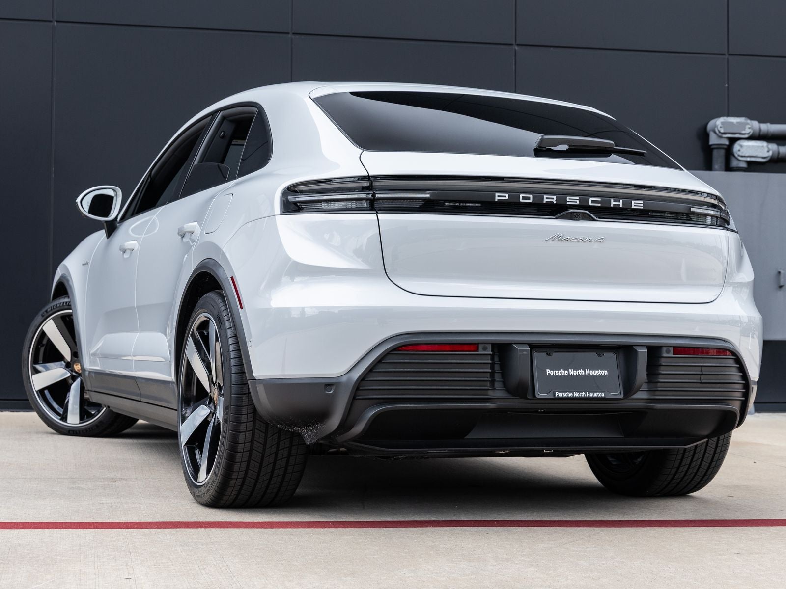 2025 Porsche Macan Electric Macan 4 Electric