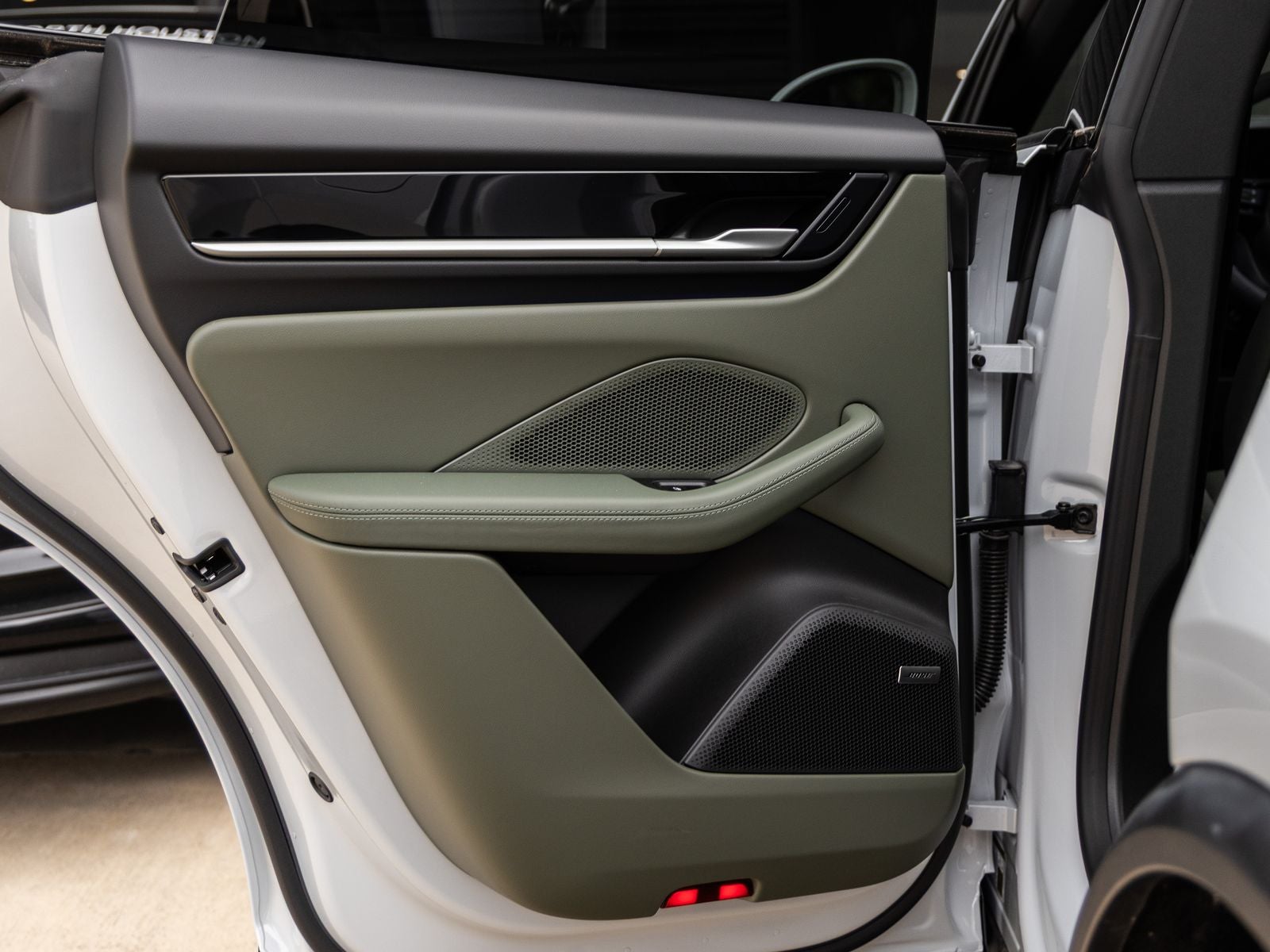 2025 Porsche Macan Electric Macan 4 Electric