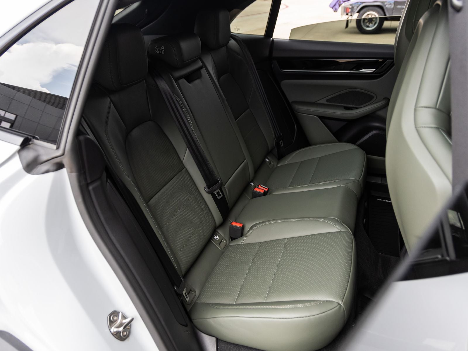 2025 Porsche Macan Electric Macan 4 Electric