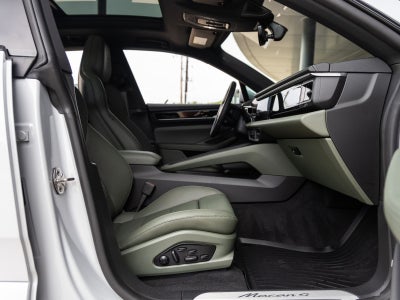 2025 Porsche Macan Electric Macan 4 Electric