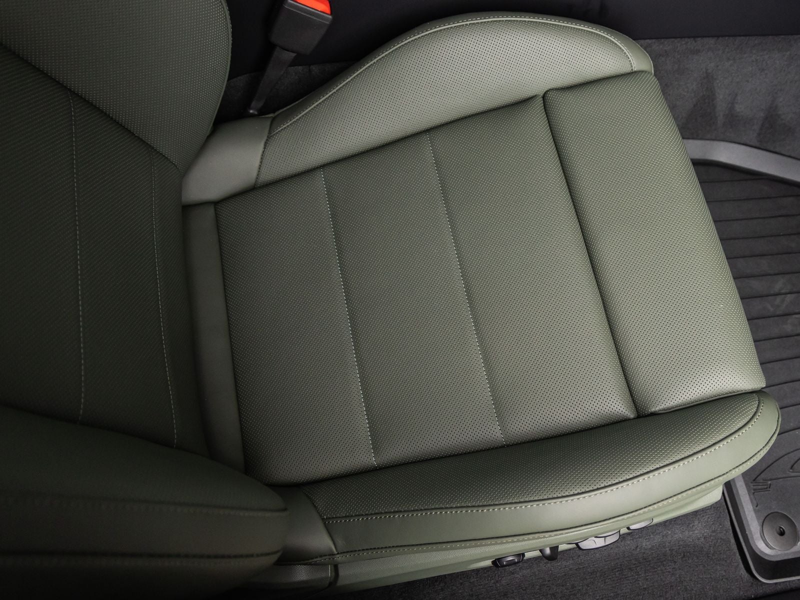 2025 Porsche Macan Electric Macan 4 Electric