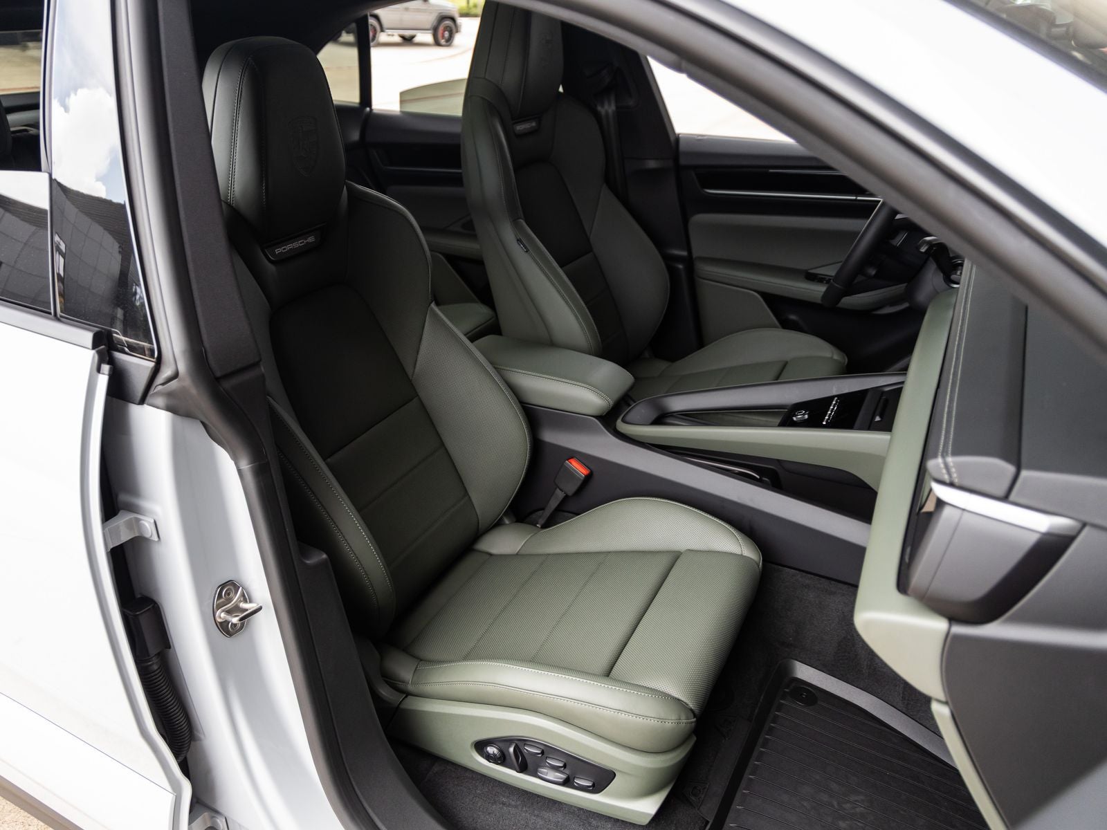 2025 Porsche Macan Electric Macan 4 Electric