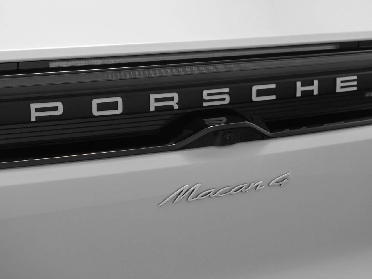 2025 Porsche Macan Electric Macan 4 Electric