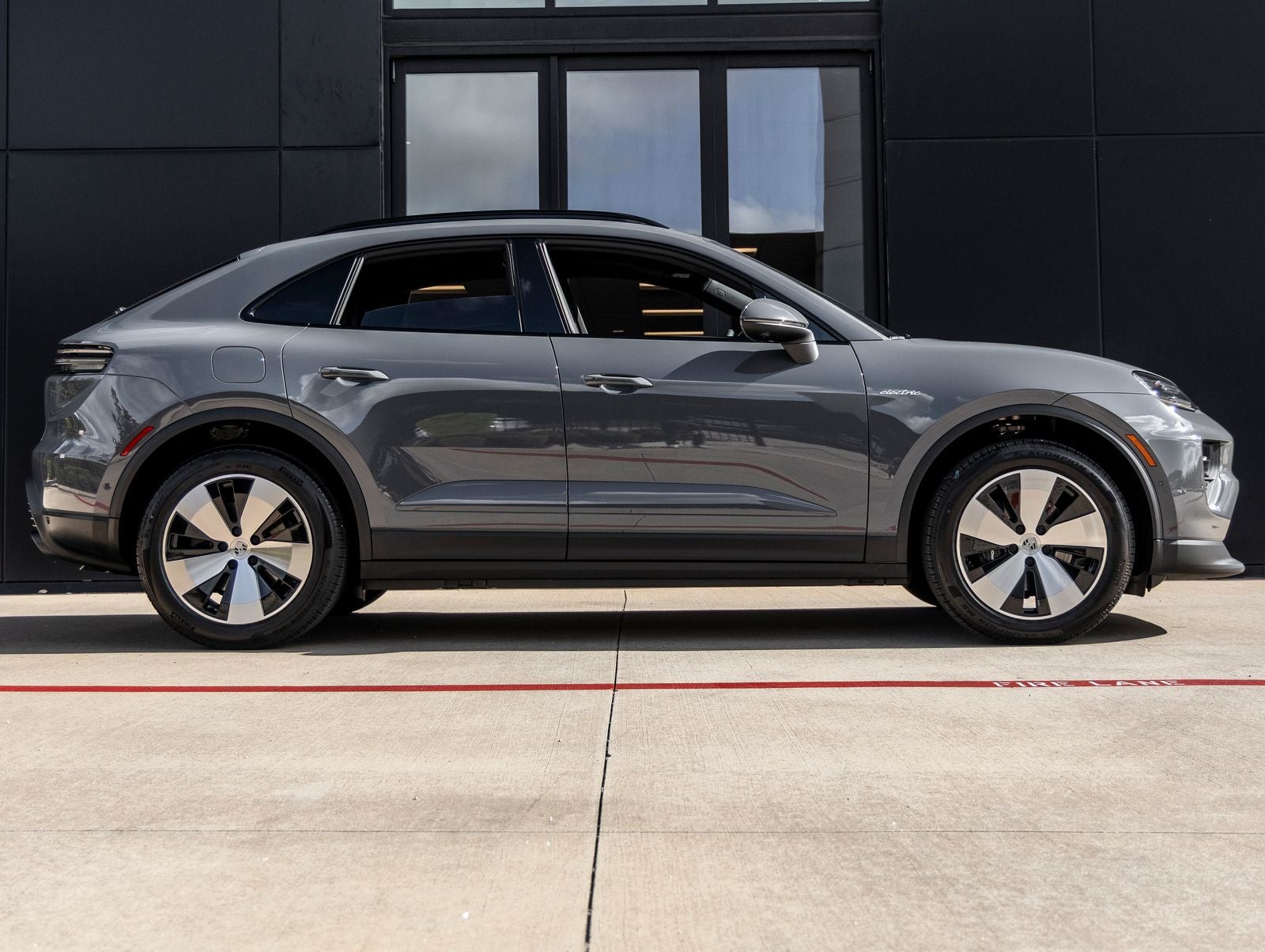 2026 Porsche Macan Macan 4 Electric