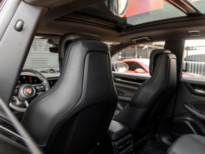 2026 Porsche Macan Macan 4 Electric