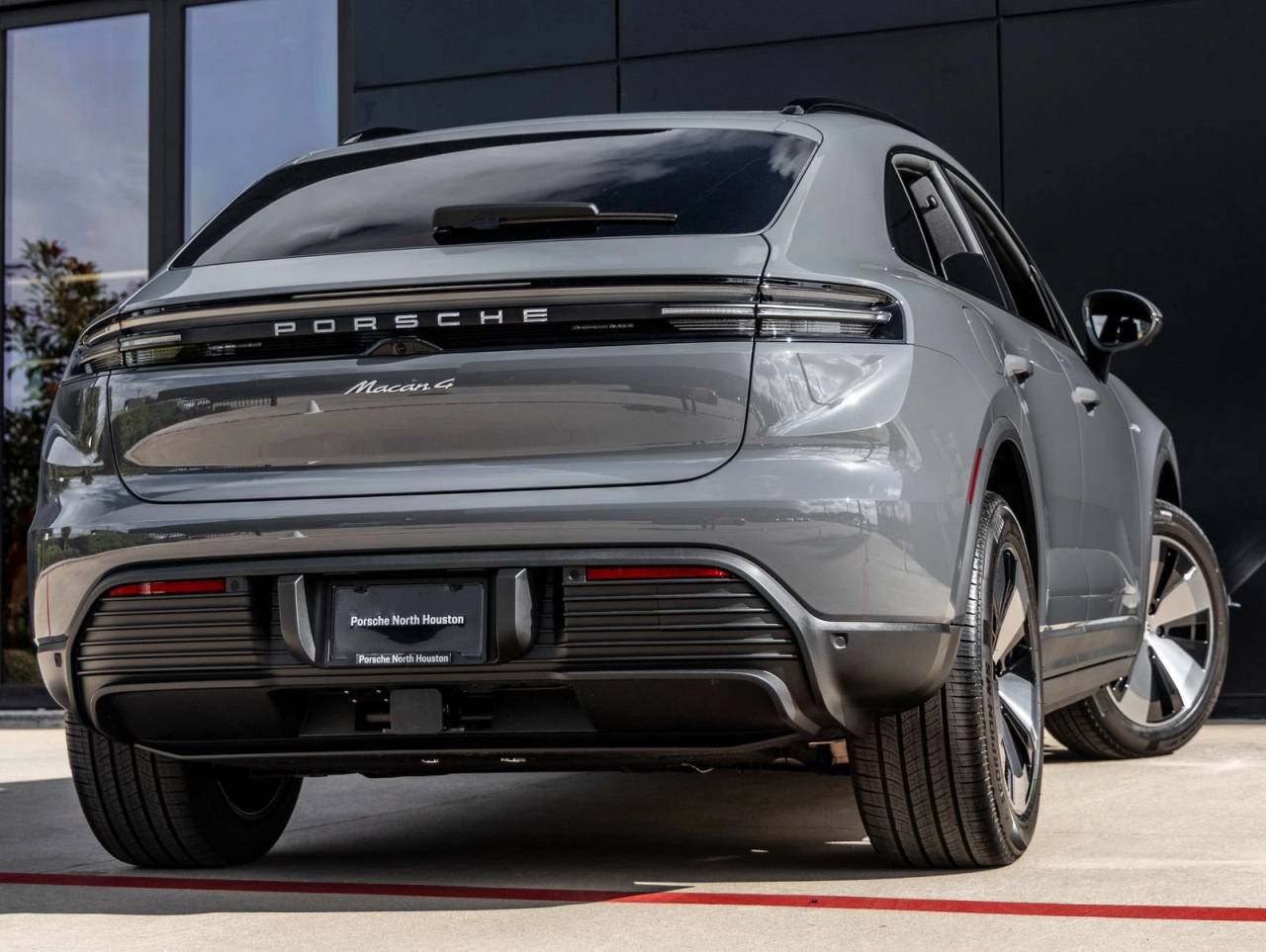 2026 Porsche Macan Macan 4 Electric
