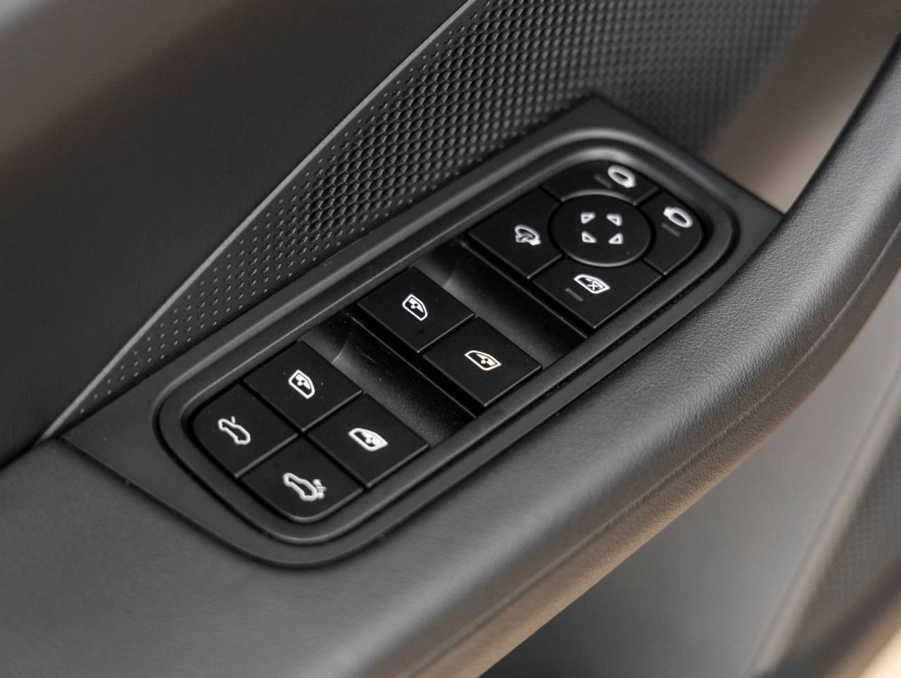 2026 Porsche Macan Macan 4 Electric