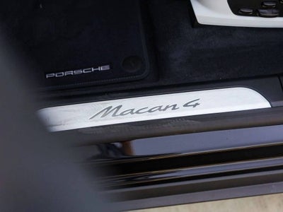 2025 Porsche Macan 4 Electric