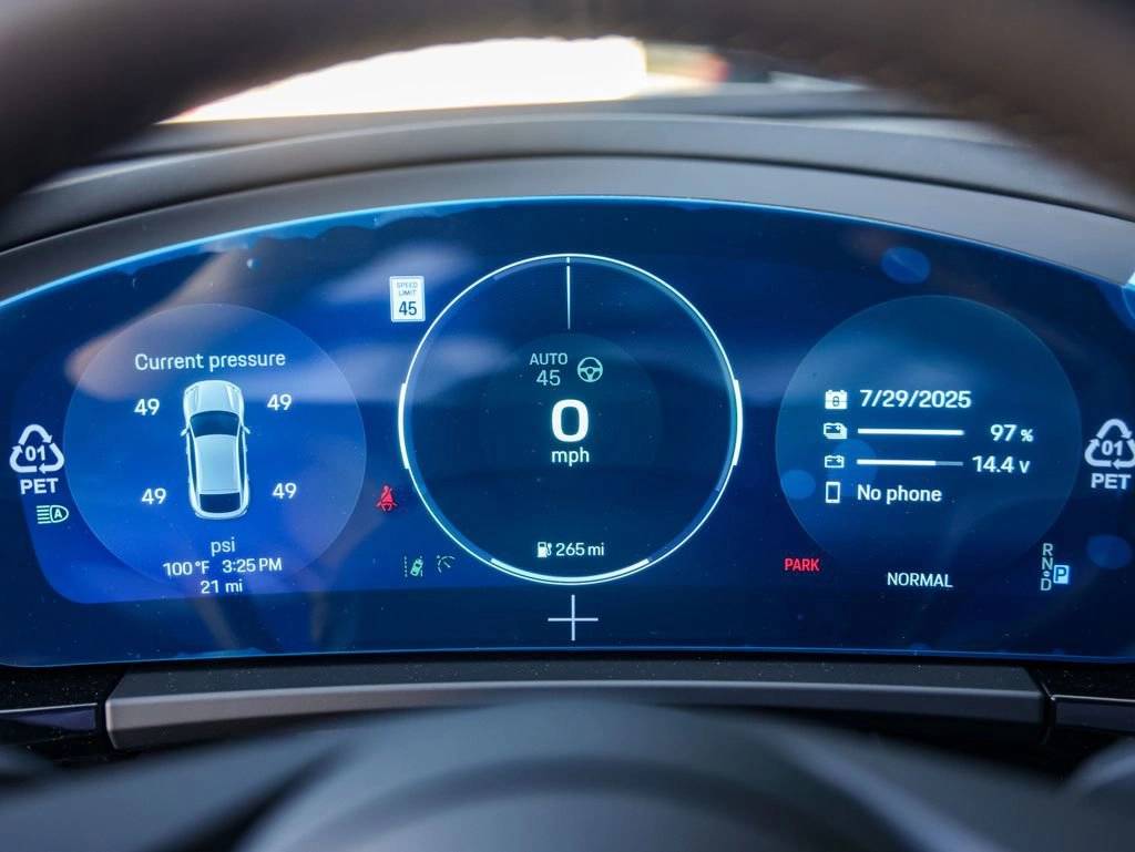 2025 Porsche Macan 4 Electric