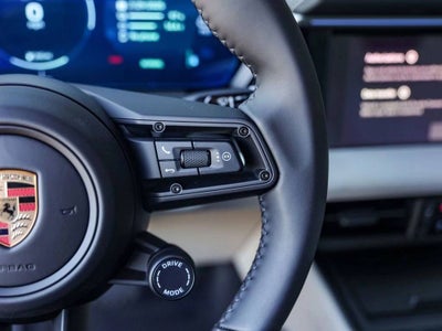 2025 Porsche Macan 4 Electric