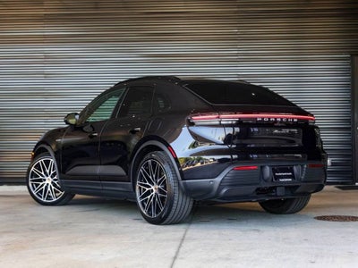 2025 Porsche Macan 4 Electric