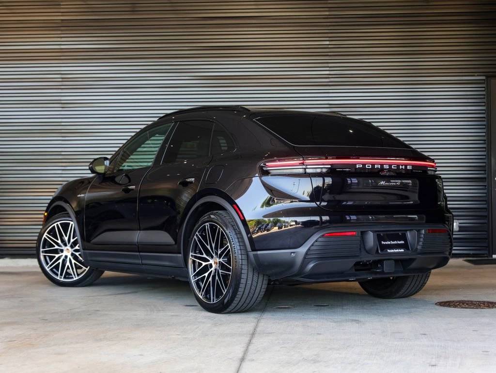 2025 Porsche Macan 4 Electric