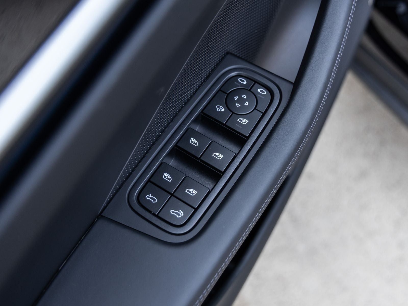 2025 Porsche Macan Electric Macan 4 Electric