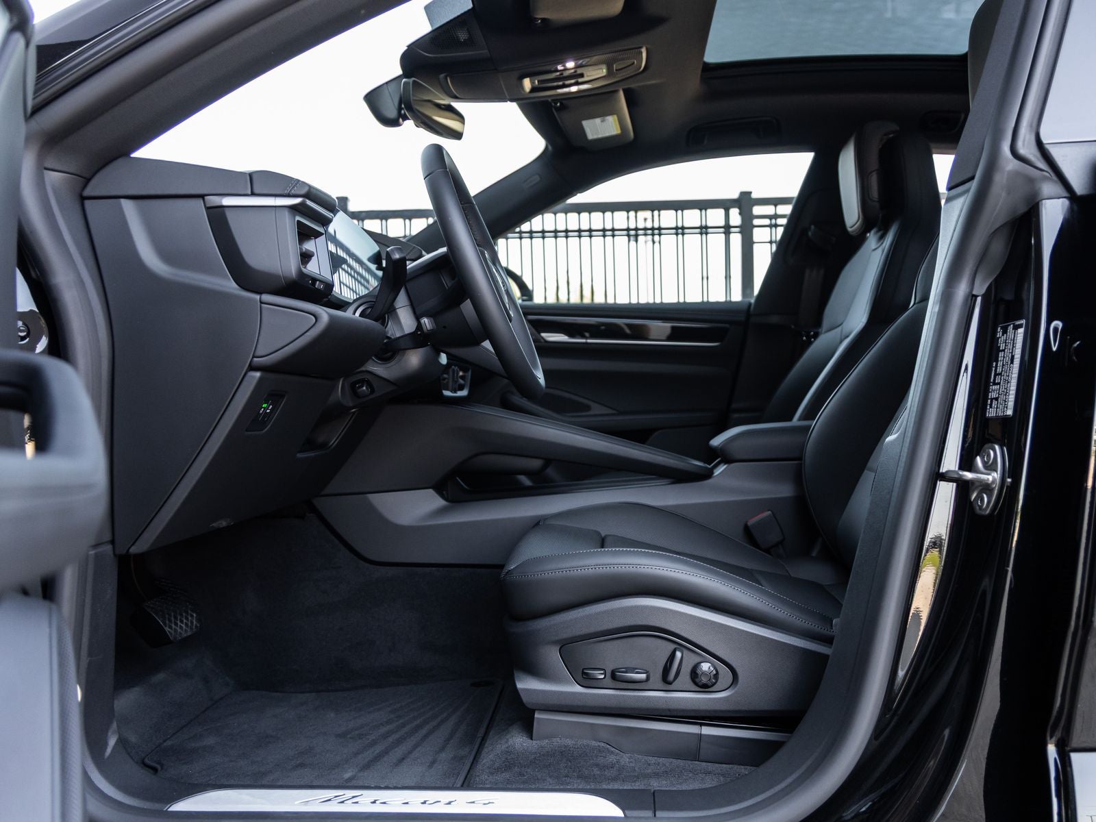 2025 Porsche Macan Electric Macan 4 Electric