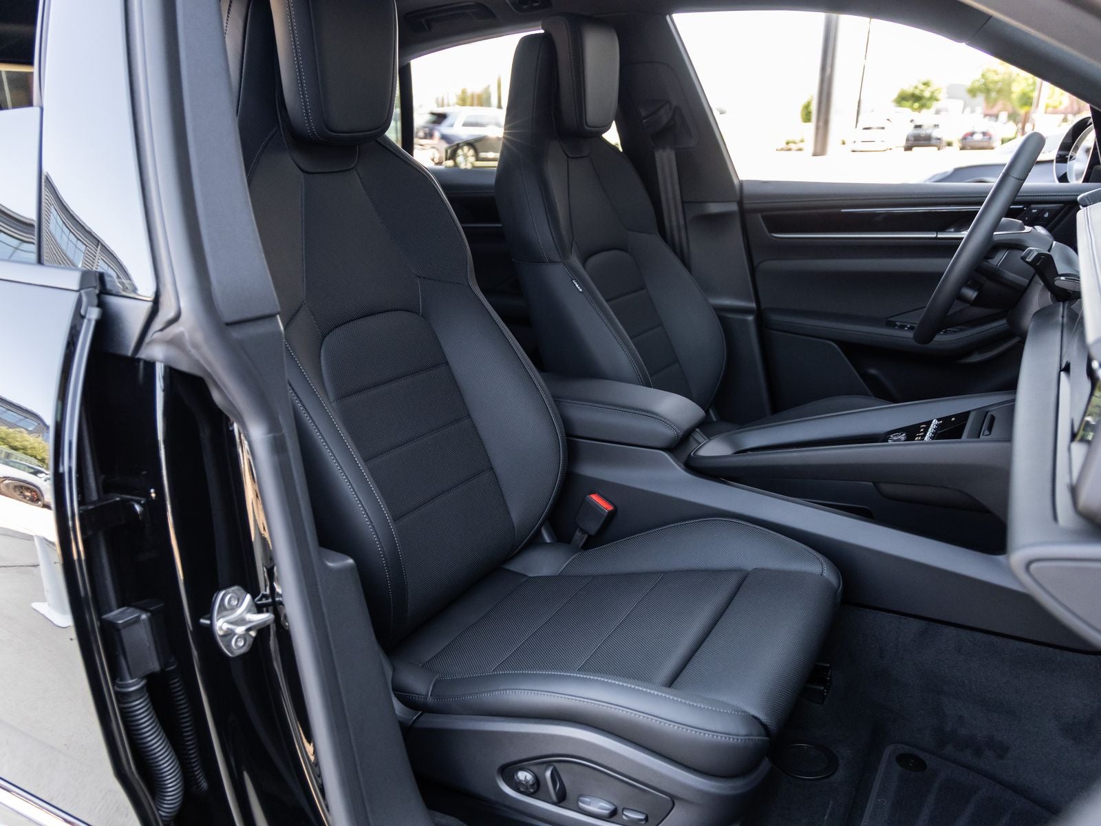 2025 Porsche Macan Electric Macan 4 Electric