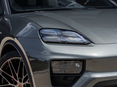 2025 Porsche Macan 4 Electric