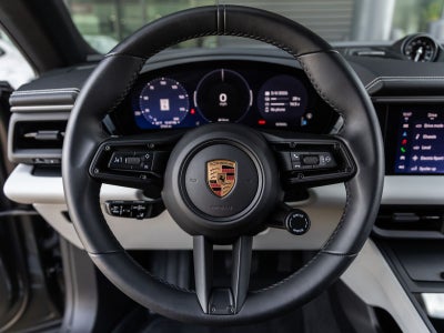 2025 Porsche Macan 4 Electric