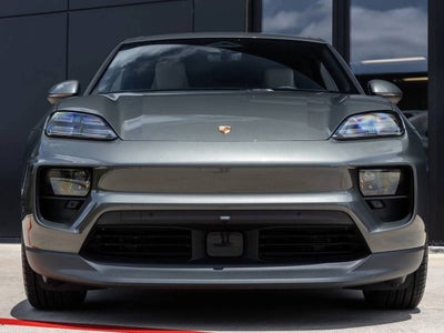 2025 Porsche Macan 4 Electric