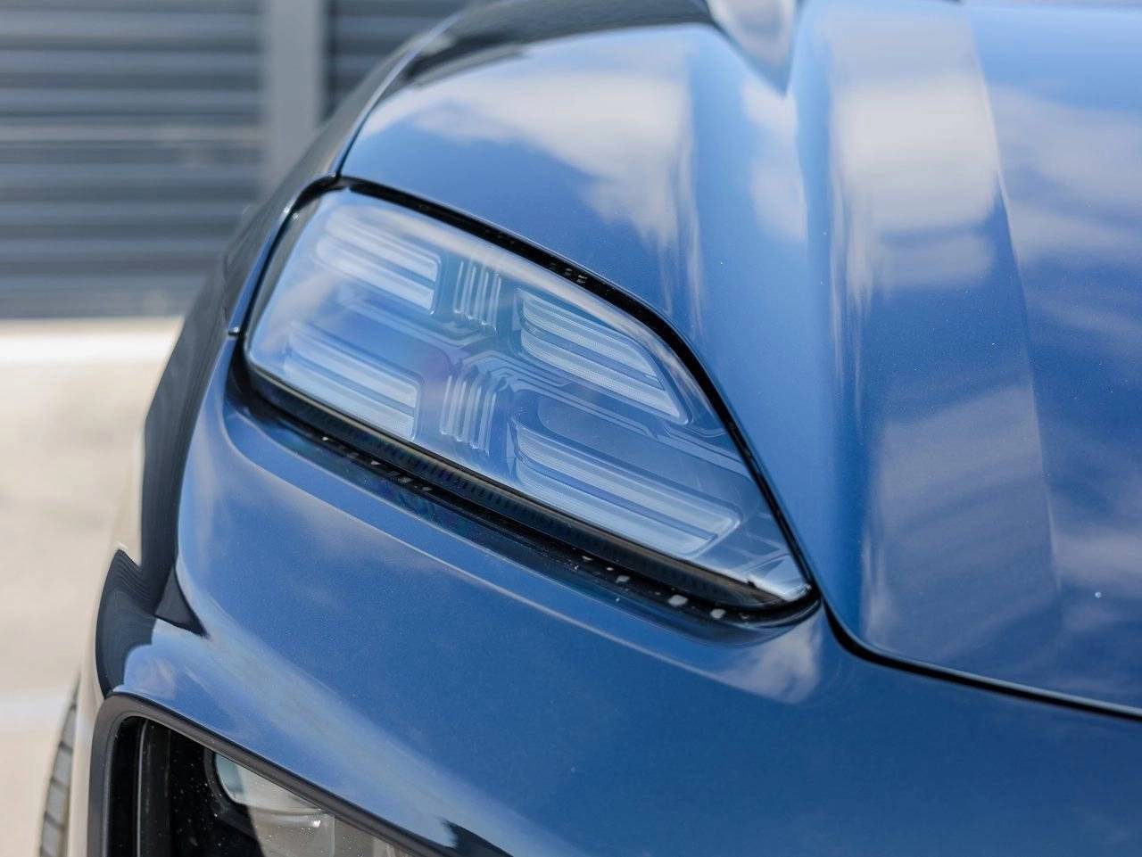 2025 Porsche Macan 4 Electric