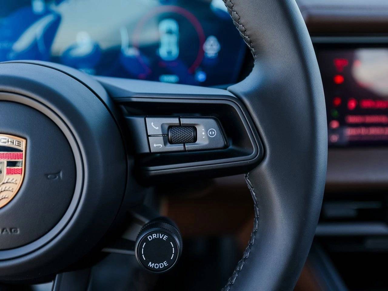 2025 Porsche Macan 4 Electric