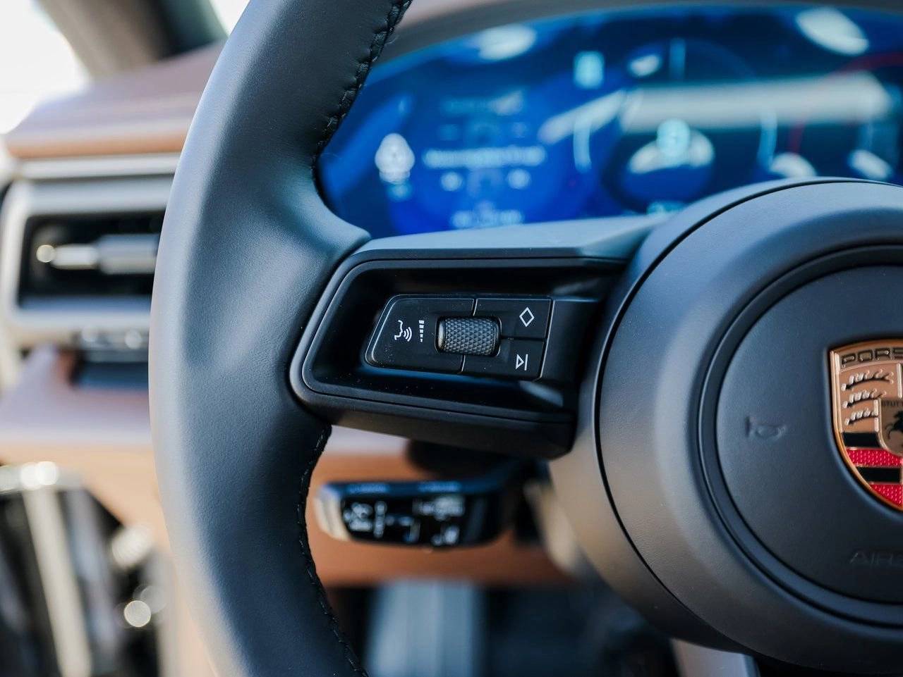 2025 Porsche Macan 4 Electric