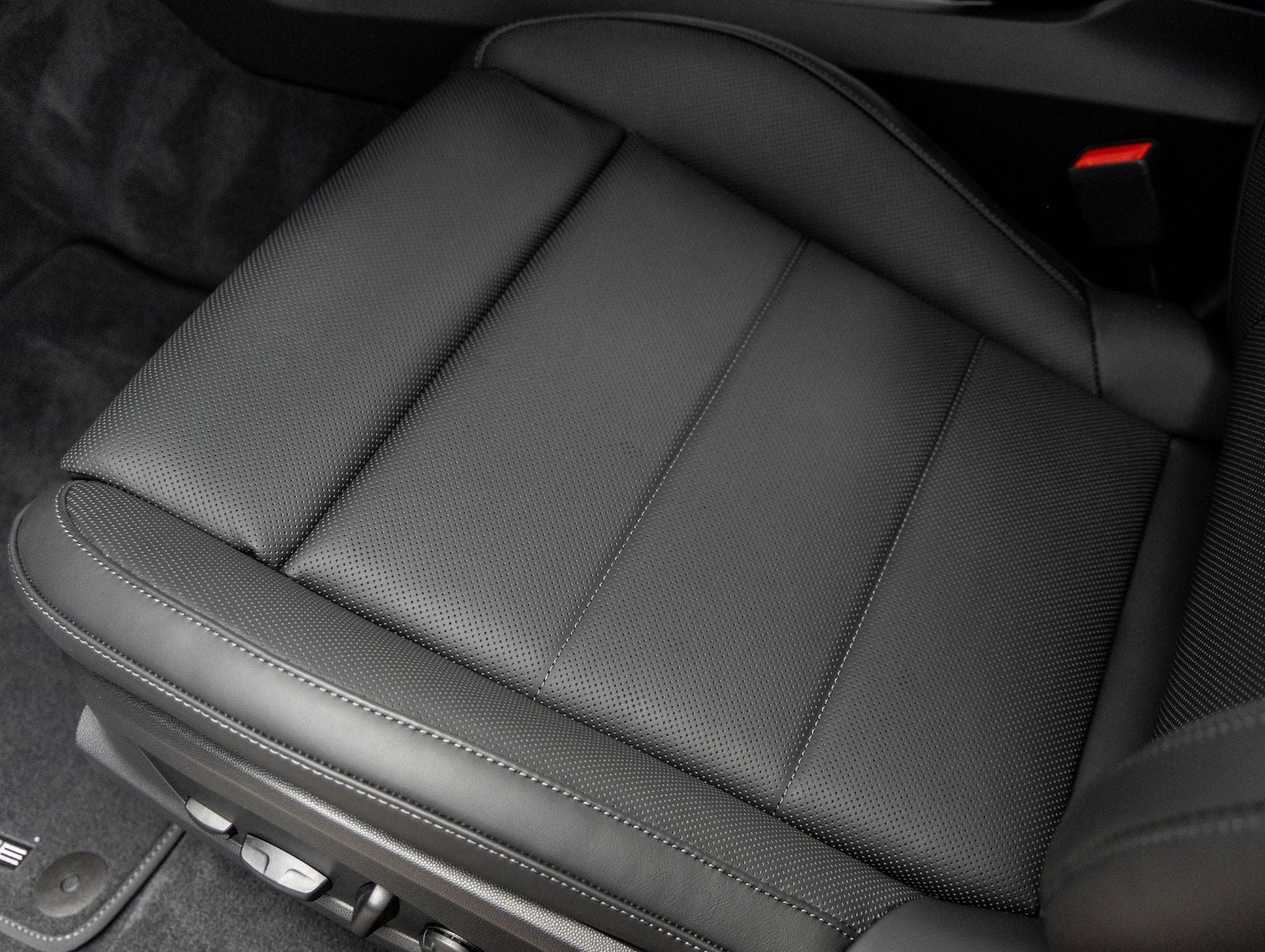 2025 Porsche Macan Electric Macan 4 Electric