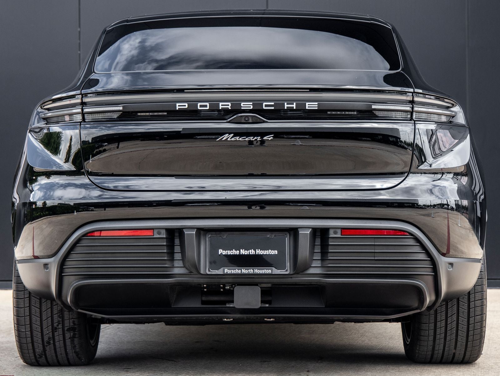 2025 Porsche Macan 4 Electric