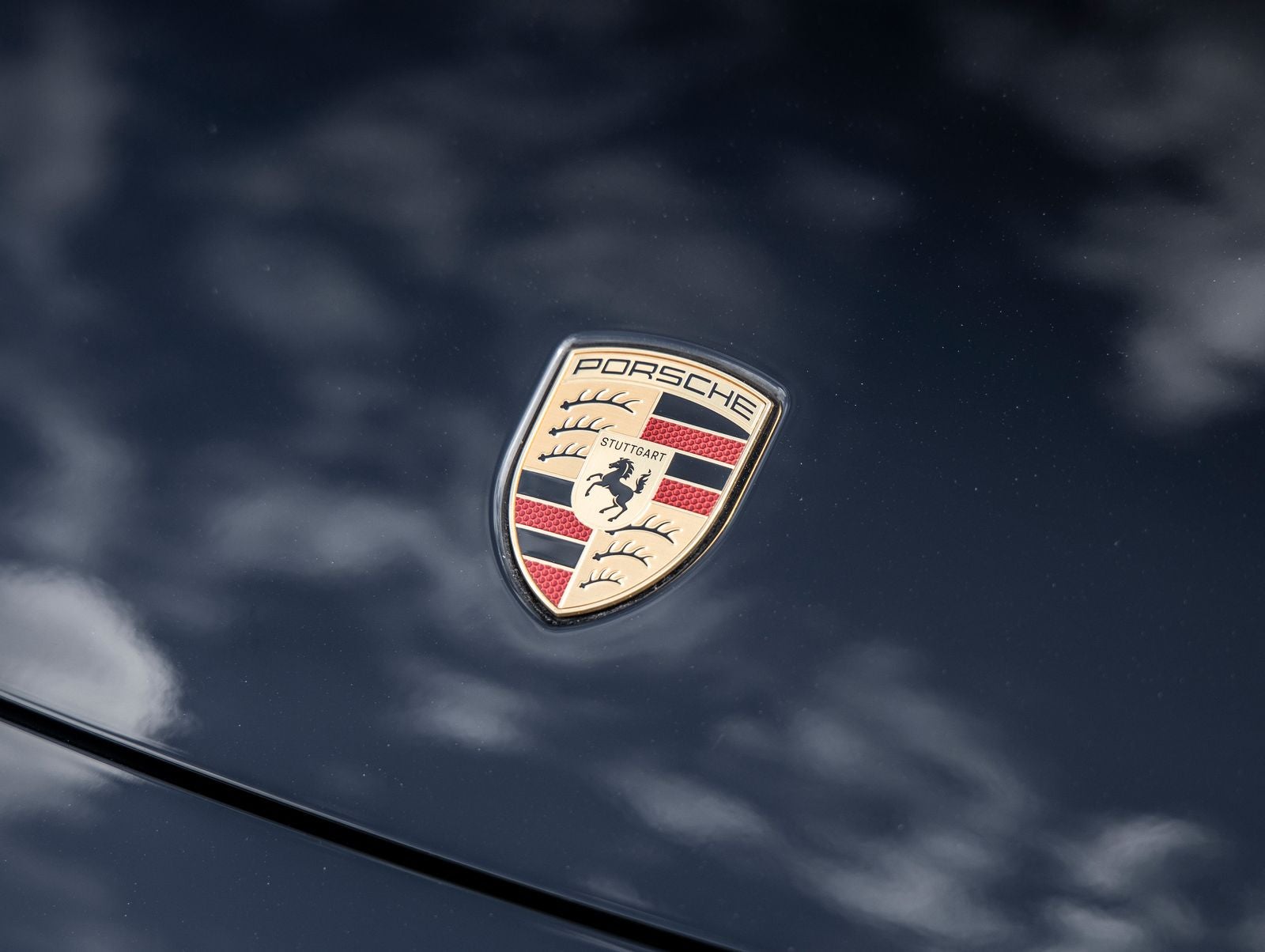 2025 Porsche Macan 4 Electric
