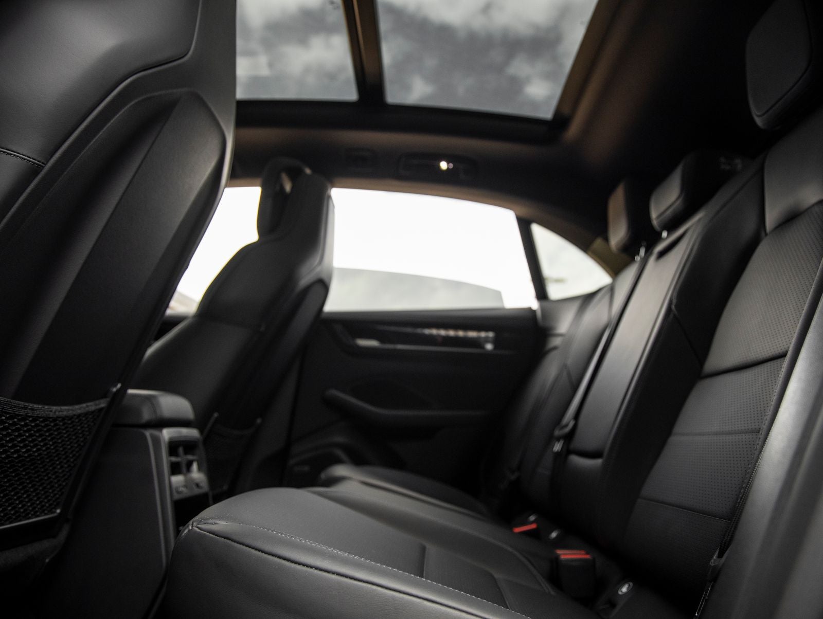2025 Porsche Macan 4 Electric