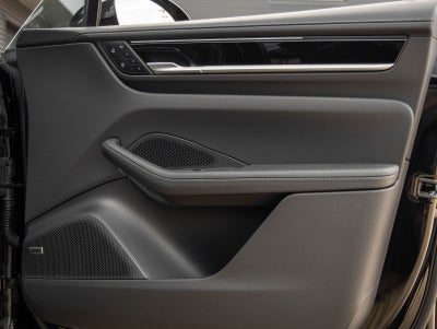 2025 Porsche Macan 4 Electric