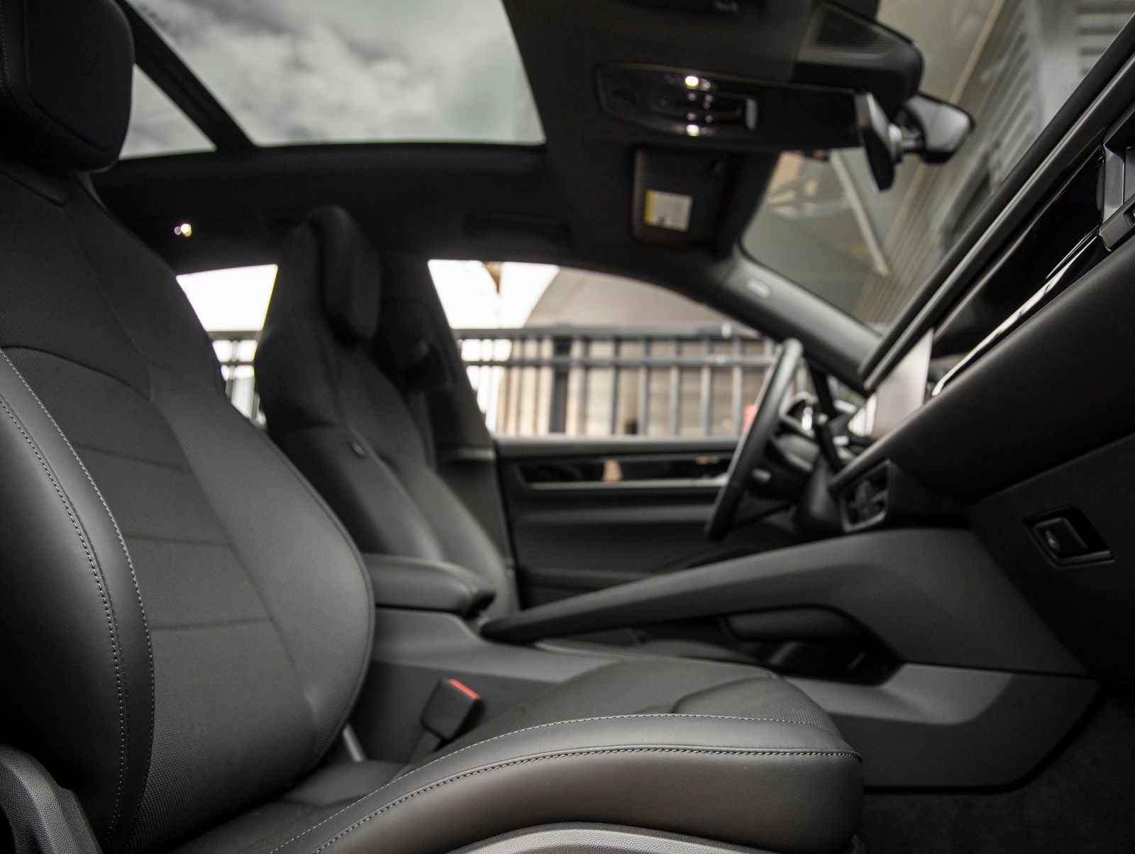 2025 Porsche Macan 4 Electric